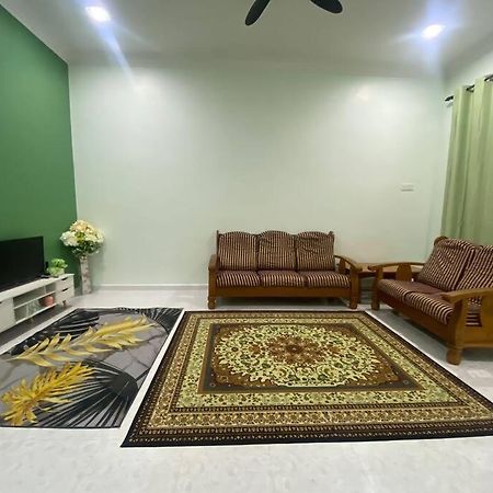 Homestay Kak Tiy 瓜拉丁加奴 外观 照片